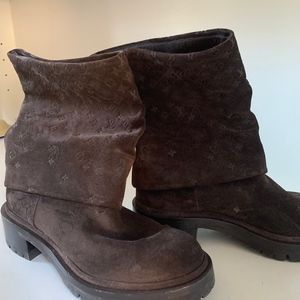 Louis Vuitton Boots Size 9